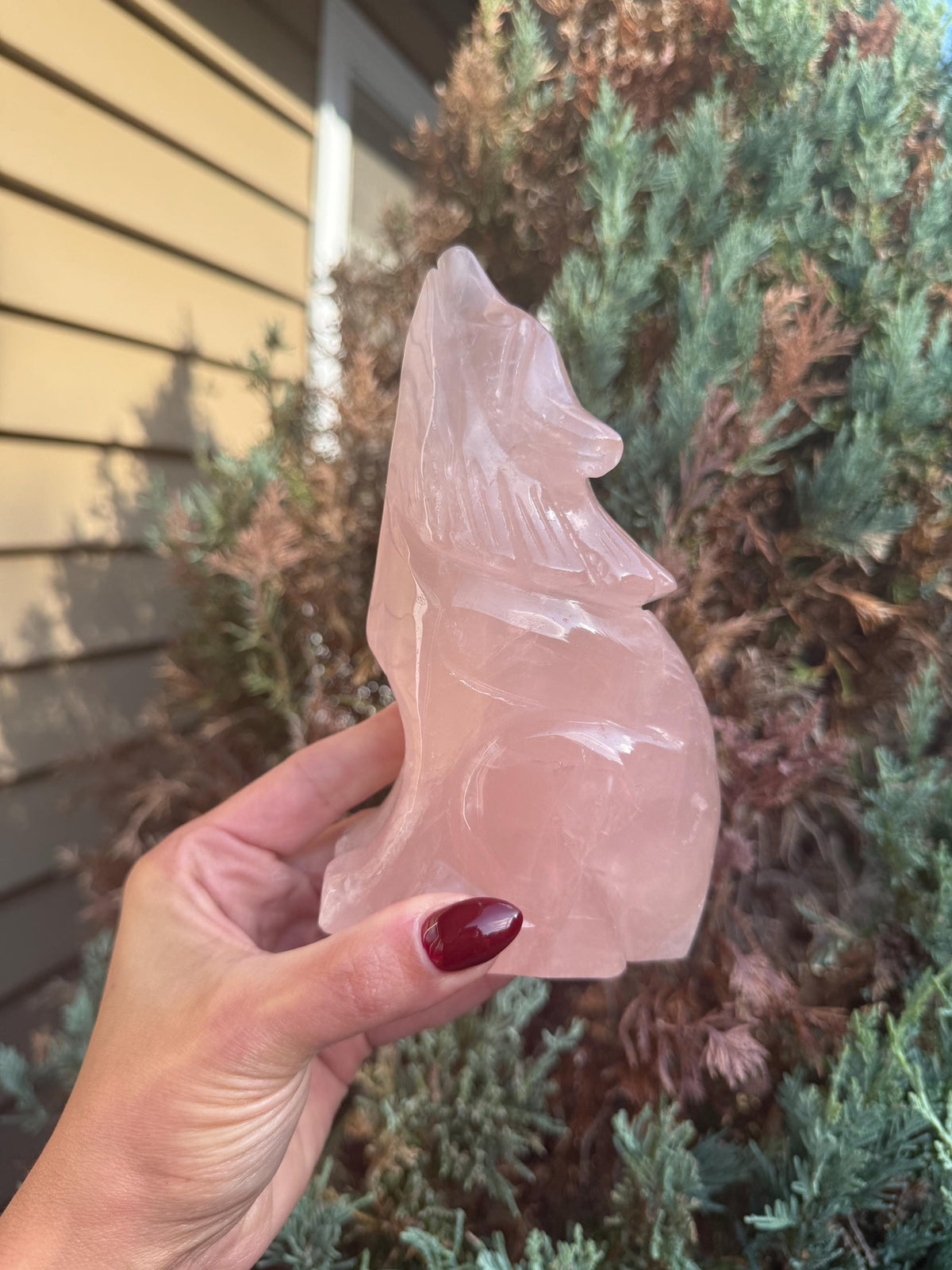 Rose Quartz Wolf Crystal Carving • Hand-Carved Spirit Animal • Gemstone Wolf • Healing Stone • Spiritual Decor