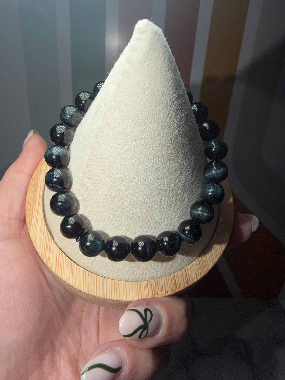 Blue Tiger’s Eye Crystal Stretch Beaded Bracelet, Protective Grounding Gemstone Jewelry (8.6mm)