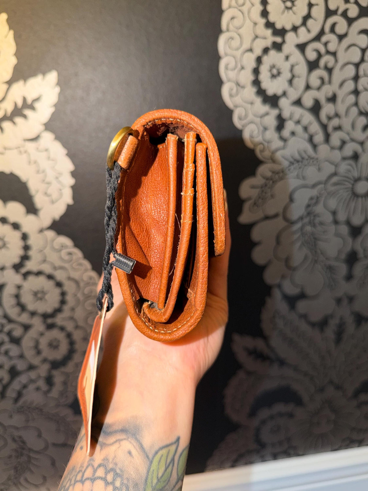 Cowhide Leather Crossbody Wallet